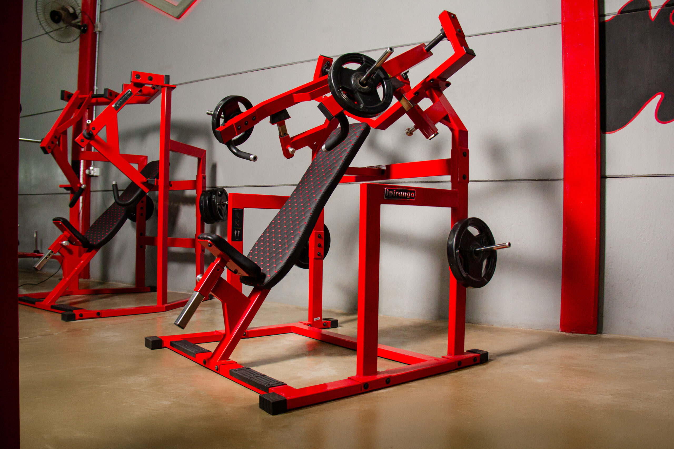 Supino inclinado iso-lateral incline press